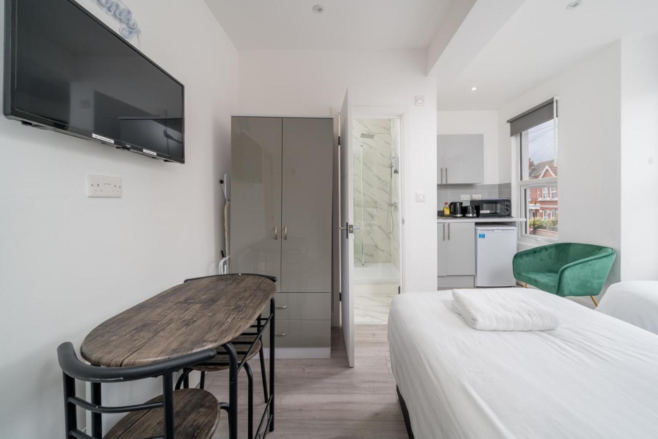 London Selwyn Road Studios Bagian luar foto